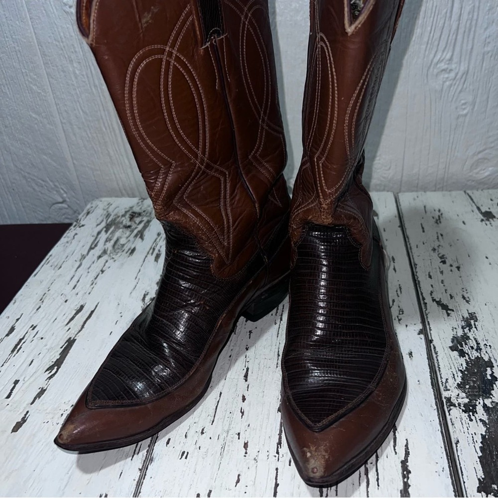 Justin Boots wo size 7 1/2 B, western boot!! Great vintage dancing boots!!!